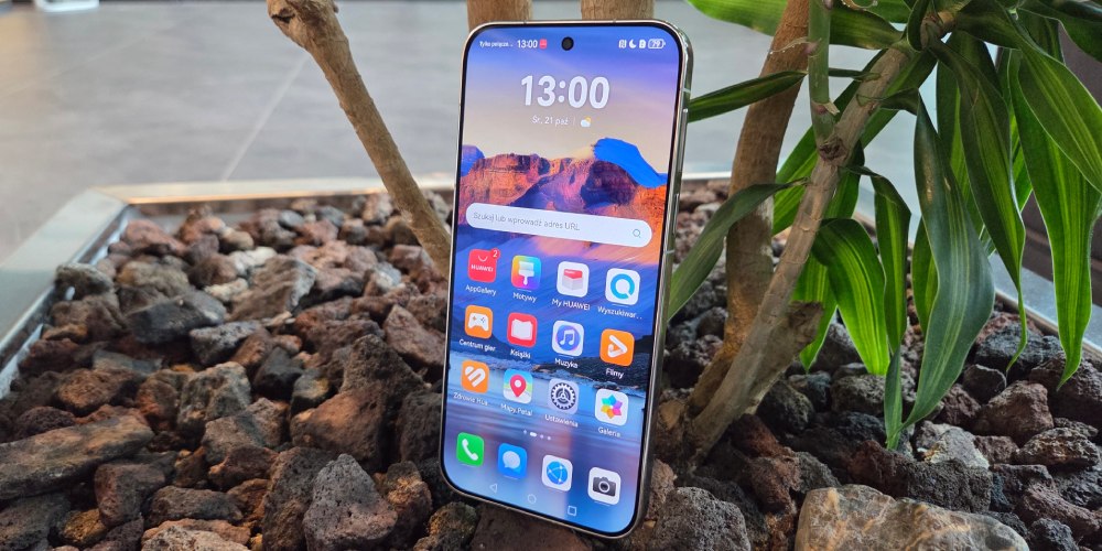 Włączony wyświetlacz z ikonami w telefonie Huawei pura 90s pro max