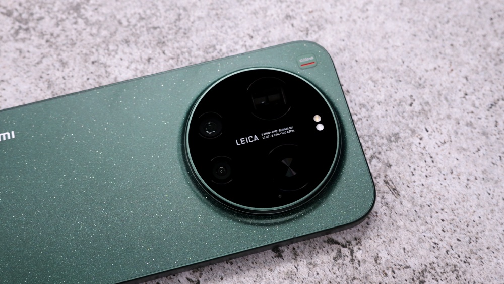 xiaomi 17 ultra na blacie