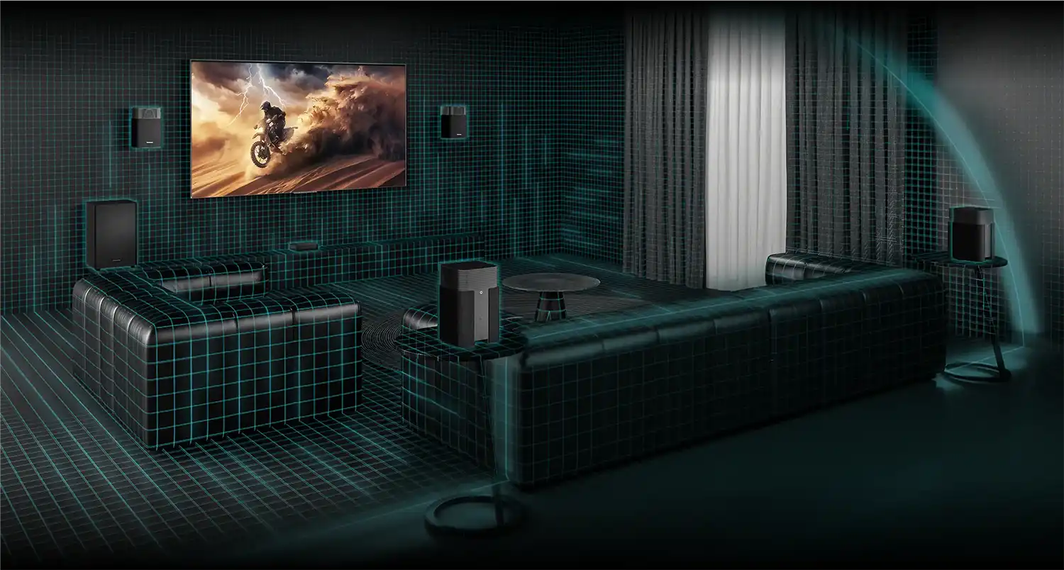 Pokój z telewizorem na ścianie, czarną sofą i systemem dźwiękowym, w stylu trójwymiarowej siatki.