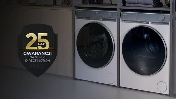 Dwie pralko–suszarki Haier obok siebie oraz znak 25 lat gwarancji na silnik Direct Motion