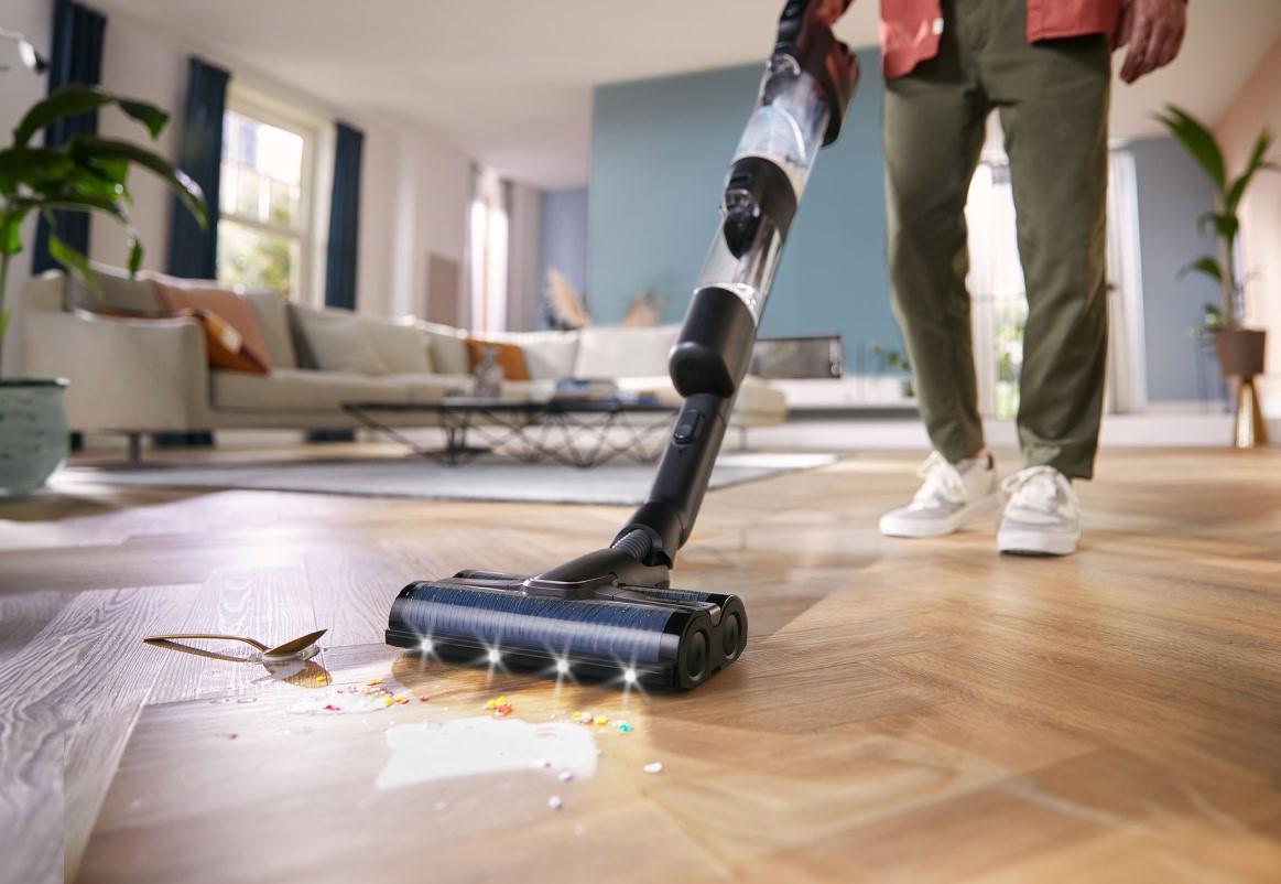 F32 XW9463 11 PIU2 16x9 SRGB 1 (6)