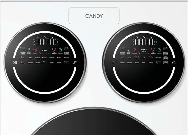 Dwa okrągłe panele sterowania pralki Candy MultiWash z wyświetlaczami cyfrowymi i ikonami programów.