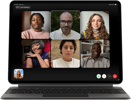 iPad Air podłączony do klawiatury Magic Keyboard, kolor czarny, na ekranie widać grupową rozmowę przez FaceTime