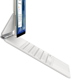 iPad Air, kolor księżycowej poświaty, połączony z klawiaturą Magic Keyboard, kolor biały, bok obudowy