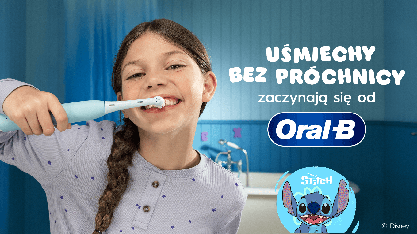 Uśmiechnięta dziewczynka szczotkuje zęby elektryczną szczoteczką Oral-B. Obok widoczny napis 'Uśmiechy bez próchnicy zaczynają się od Oral-B' oraz grafika postaci Stitch z logo Disney.