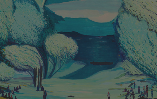 Pastelowy obraz parku z drzewami i ludźmi w jasnoniebieskich odcieniach.