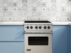 Zmywarka nie domywa naczyń. Poznaj najczęstsze przyczyny