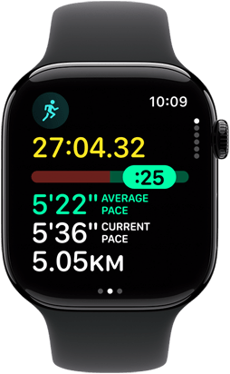 Apple Watch 11, koperta z aluminium, kolor polerowanego onyksu, trening Bieg, ikona biegania, parametry: czas, tętno, tempo odcinka, średnie tempo, dystans. prawa strona obudowy, pokrętło Digital Crown, pasek sportowy w kolorze czarnym