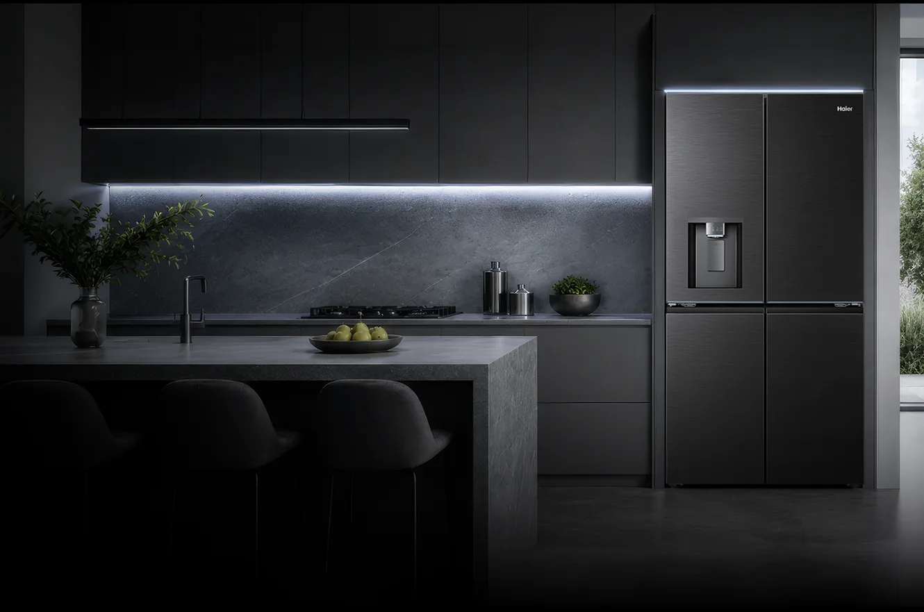 Lodówka Haier HORIZON wkomponowana w&nbsp;nowoczesną minimalistyczną kuchnię