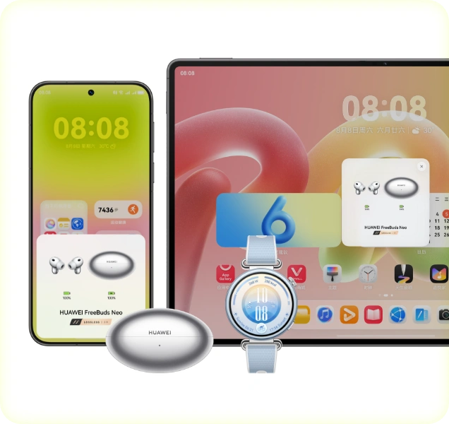 Srebrne etui słuchawek HUAWEI FreeBuds Neo, obok zegarek HUAWEI GT7, w tle ekrany smartfona i tabletu z ikonami parowania.
