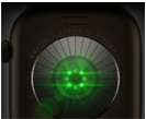 Widoczny od tyłu Apple Watch Series 12 z kopertą z aluminium w kolorze ciemnego brązu, wiele okrągłych czujników z zielonymi diodami LED, lewy bok urządzenia, pokrętło Digital Crown, pasek sportowy w kolorze oliwki