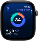 Apple Watch Series 12 z kopertą z aluminium w kolorze gwiezdnej szarości, na ekranie wykres kołowy z wynikiem snu, widoczna prawa strona obudowy, pokrętło Digital Crown