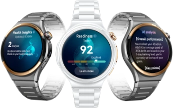 Trzy zegarki zegarki HUAWEI Watch 6 Pro, w centrum ceramiczny biały, po jego bokach dwa w wydaniu space edition