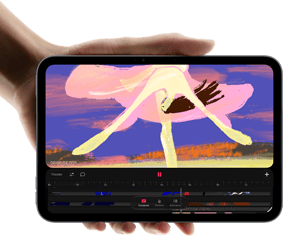 Widoczny od przodu iPad mini trzymany w dłoni, na ekranie widać interfejs do edycji wideo z kolorowymi klipami, poniżej wzmianka o czipie A20 Pro